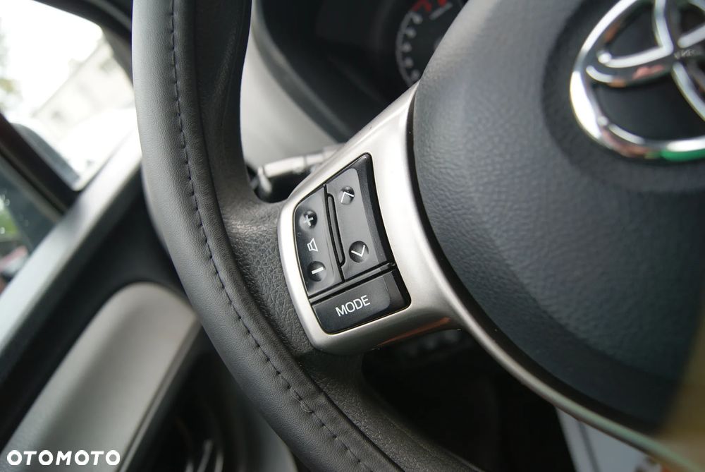 Toyota Yaris 1.0 Active - 23