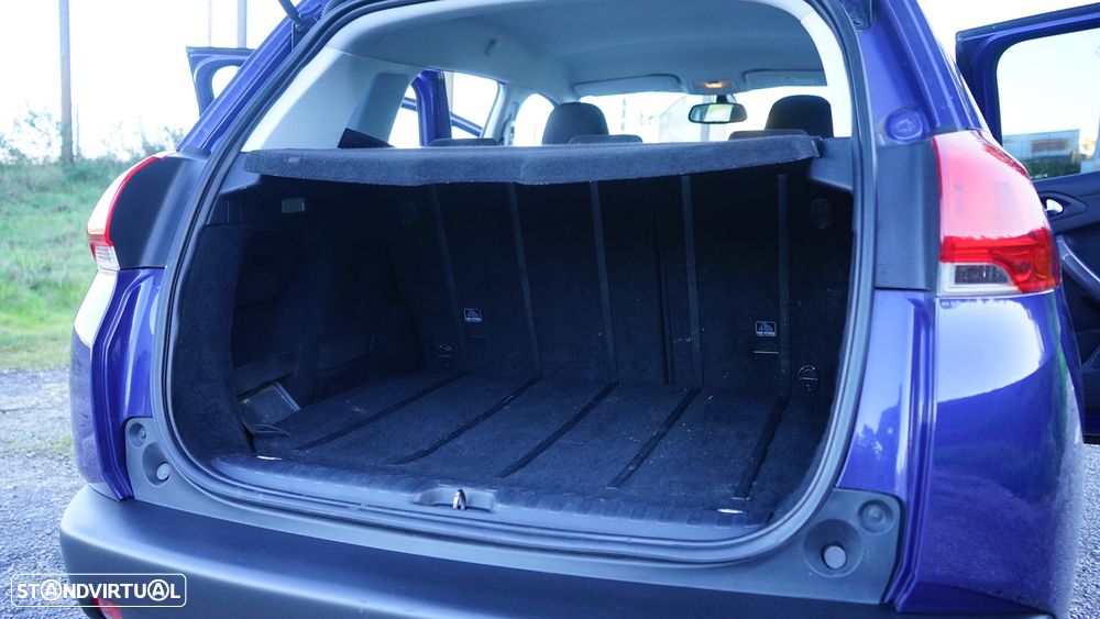 Peugeot 2008 1.2 PureTech Style - 32