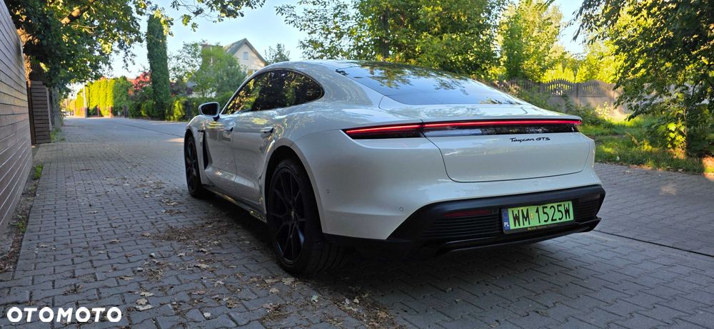 Porsche Taycan - 4