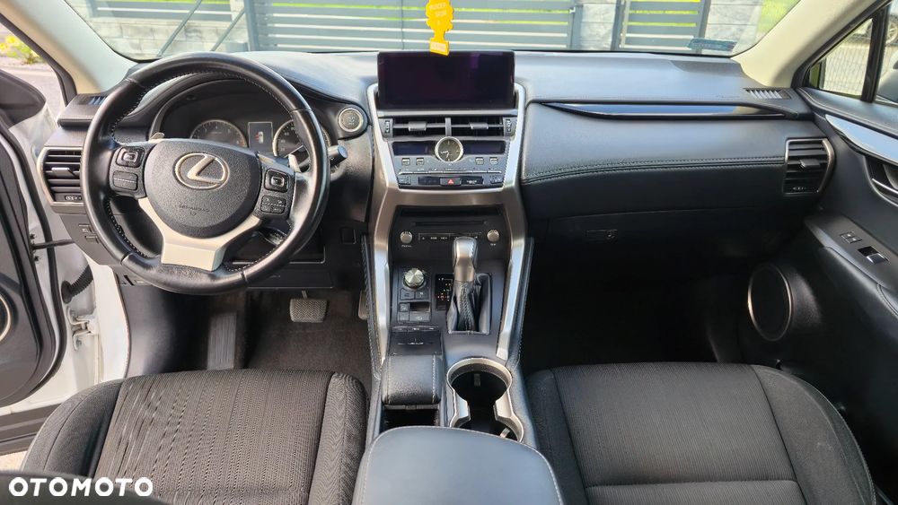 Lexus NX 300 Business Edition AWD - 30