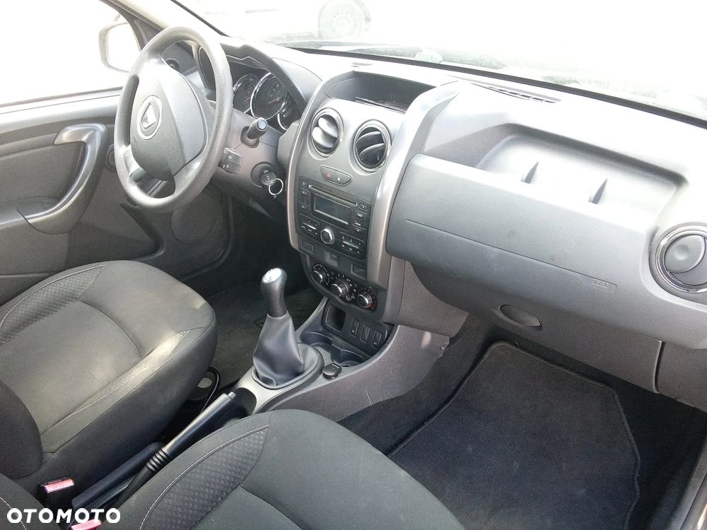 Dacia Duster 1.6 SCe S&S - 5