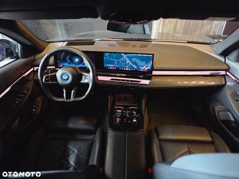 BMW Seria 5 550e xDrive PHEV M Sport - 10