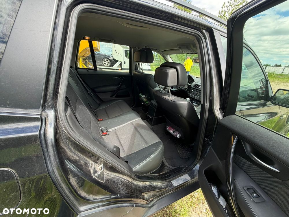 BMW X3 2.0d - 17