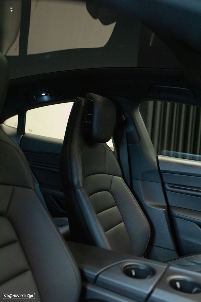 Porsche Taycan Bateria Performance Plus - 15