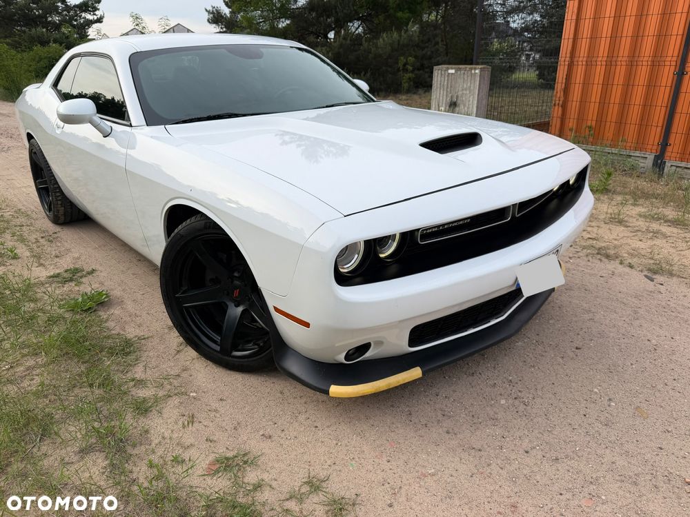 Dodge Challenger - 7