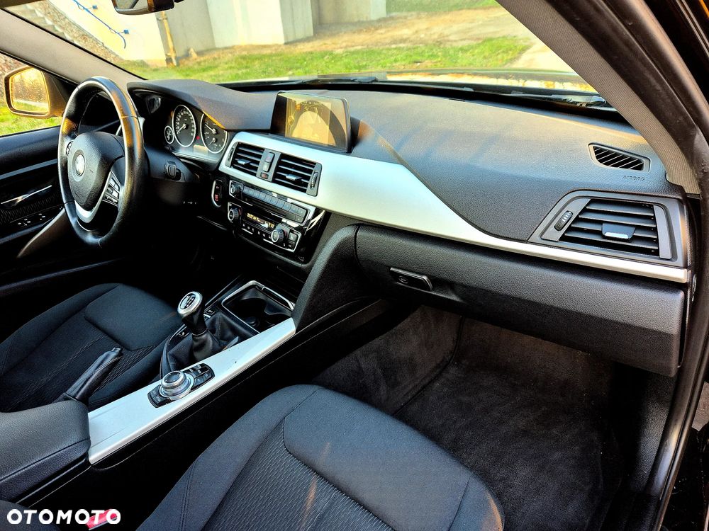 BMW Seria 3 316d - 31