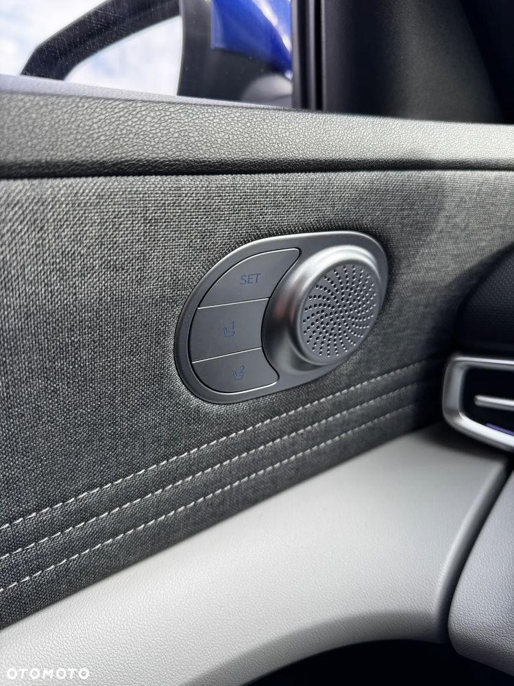 Hyundai Elantra 1.6 Executive CVT - 26