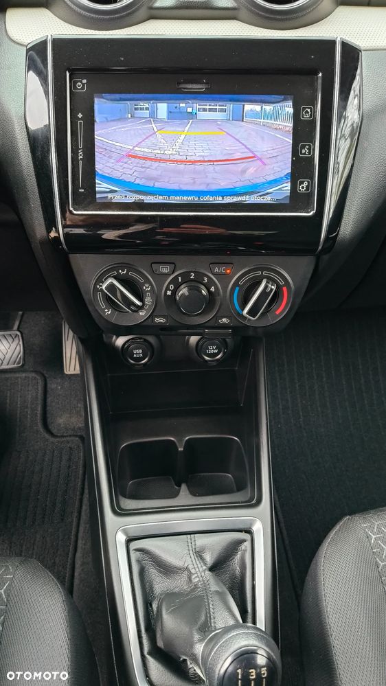 Suzuki Swift 1.2 Premium Plus - 21