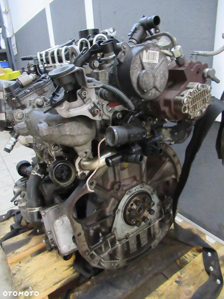 Silnik KOMPLETNY 2.0 dci M9R Vivaro Trafic m9r M9R E4 - 4