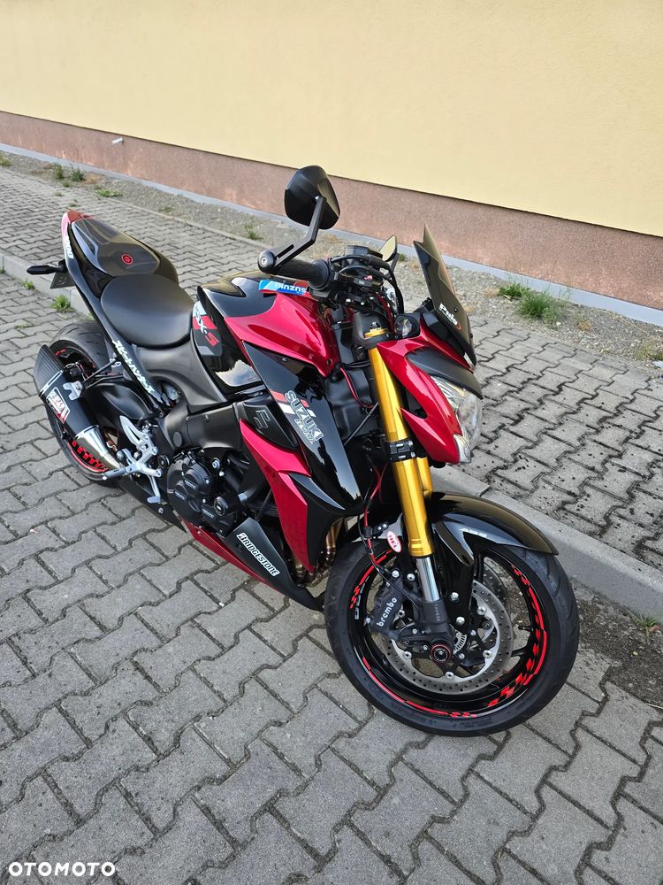 Suzuki GSX 1000 - 10
