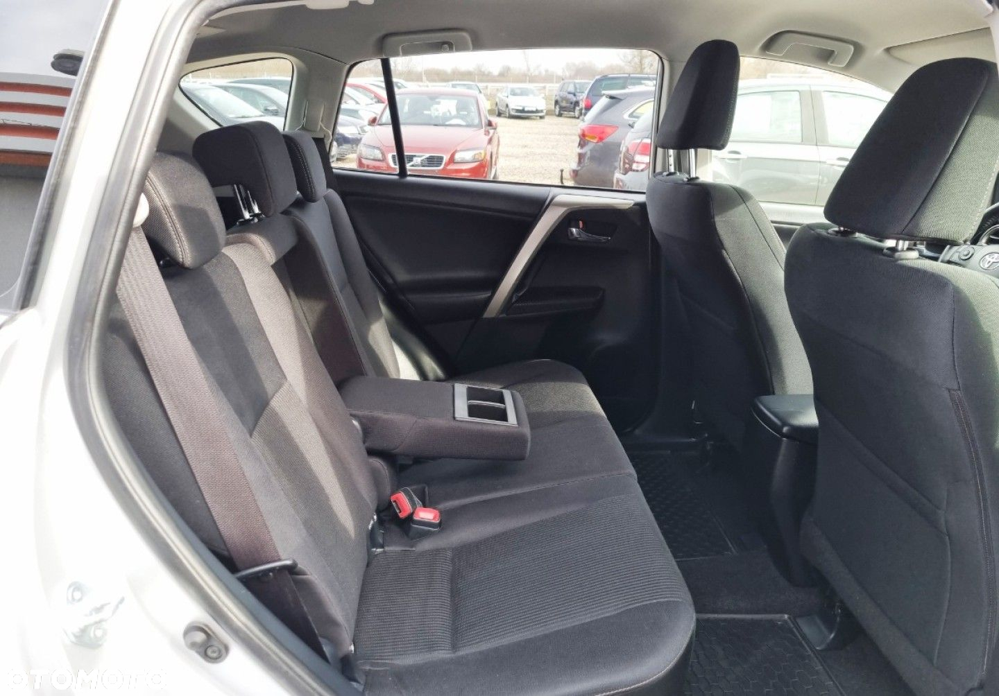 Toyota RAV4 - 32