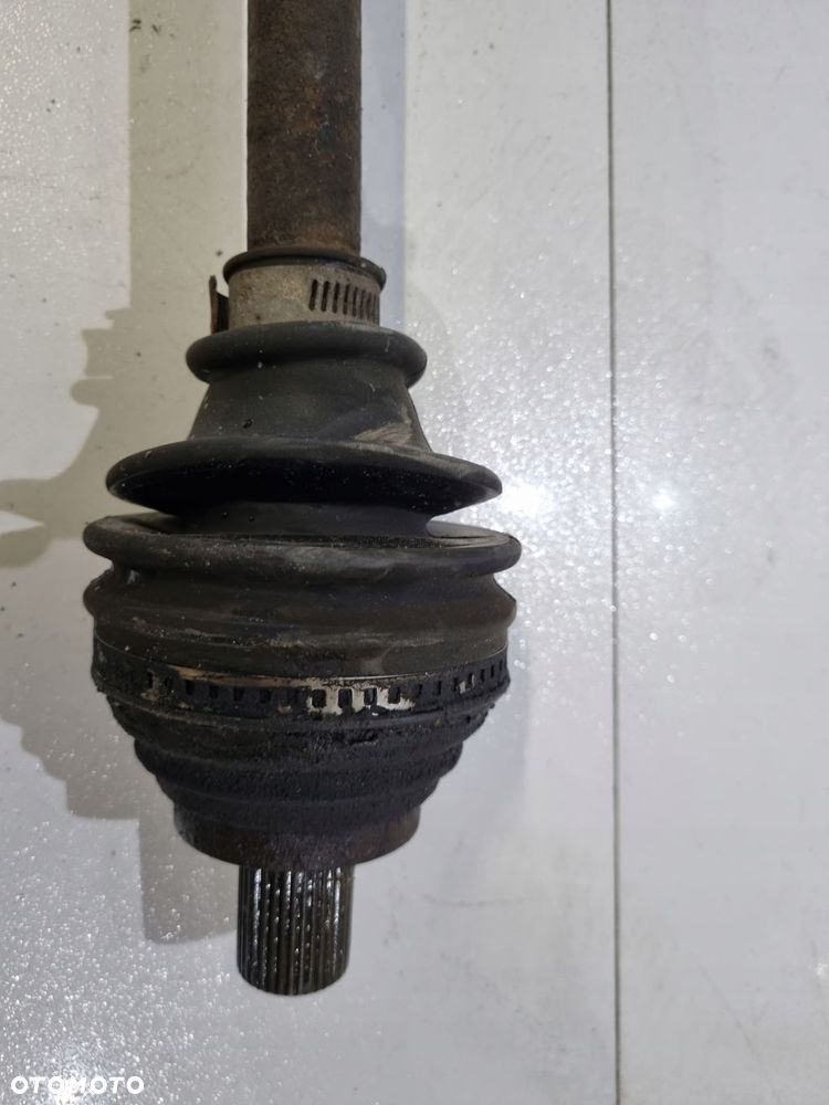 VW TOURAN I PÓŁOŚ LEWA KRÓTKA - 2