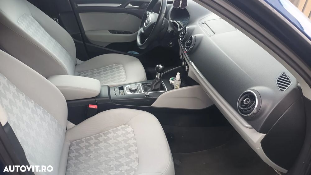 Audi A3 1.6 TDI ack ultra Attraction - 8