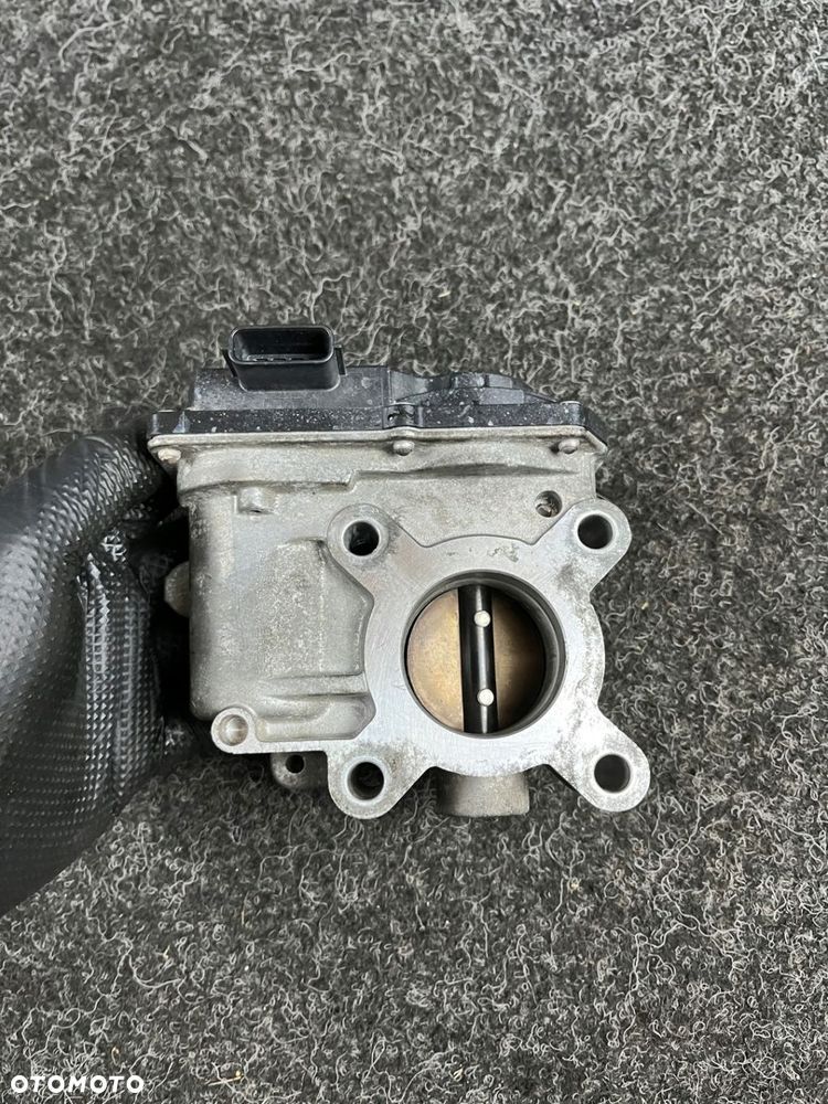 renault clio III 1.2 przepustnica 8200568712 - 5