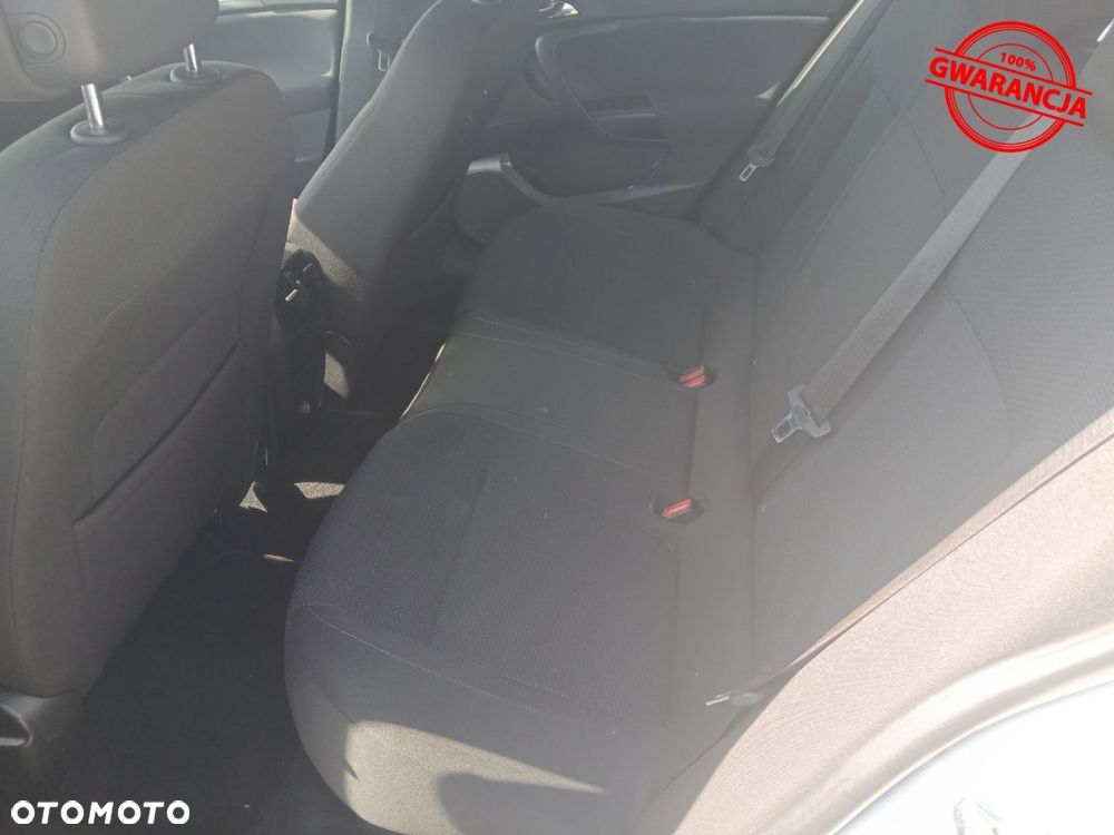 Opel Insignia - 30