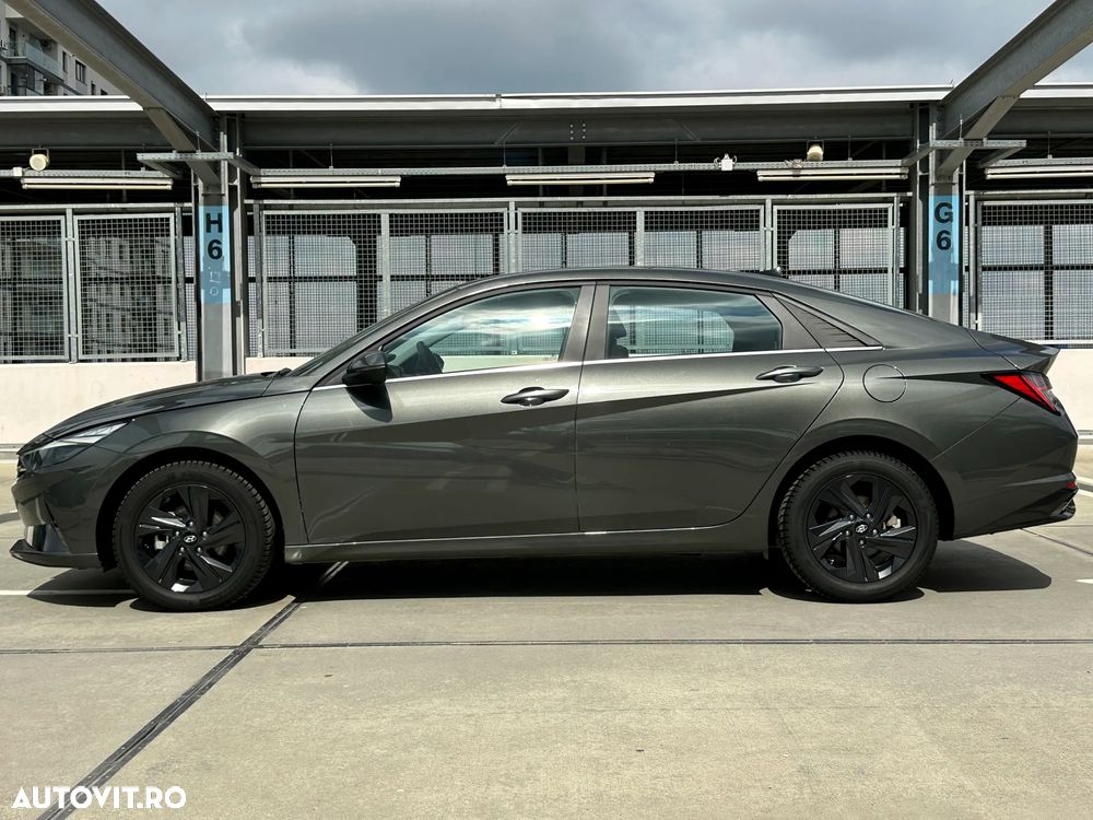 Hyundai Elantra 1.6 l 123 CP 6MT Highway - 7