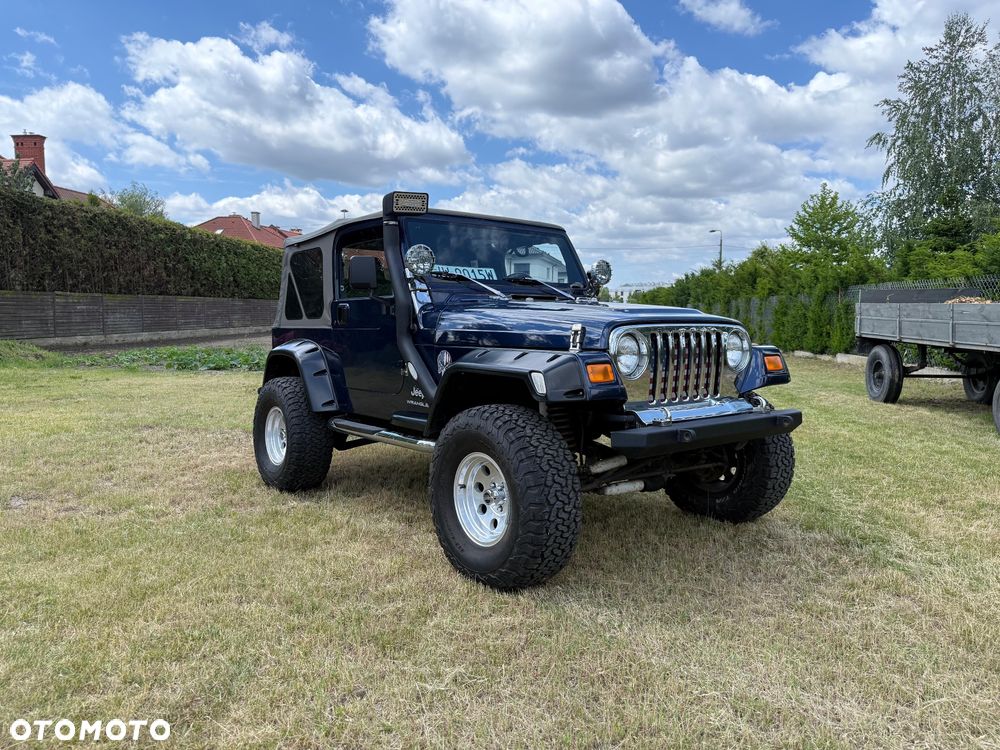 Jeep Wrangler - 1