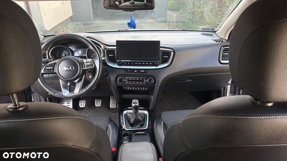 Kia Ceed 1.5 T-GDI Business Line - 9