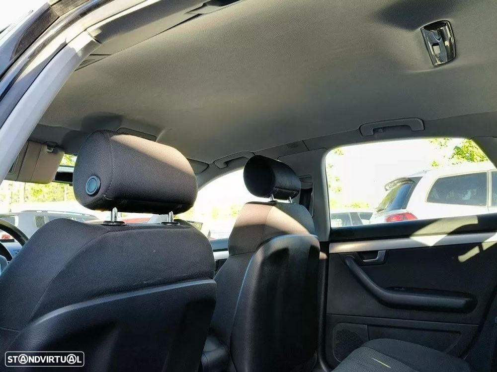 Audi A4 2.0 TDI S-line - 27