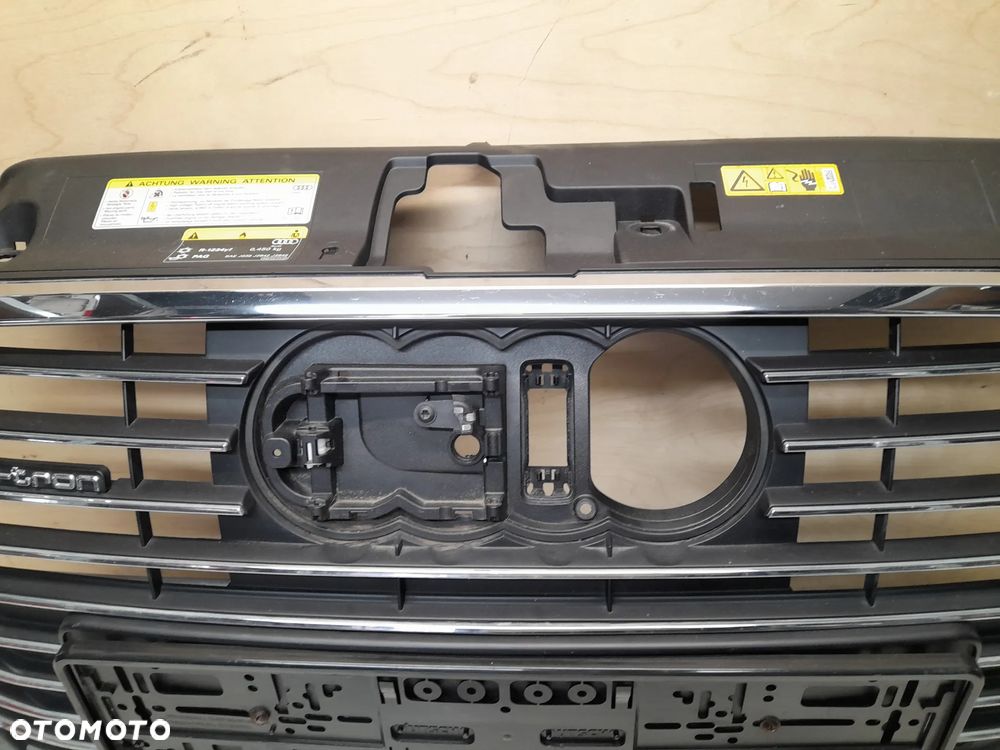 AUDI A3 E-TRON LIFT GRILL ATRAPA  RADAR 8V4853651AA - 3