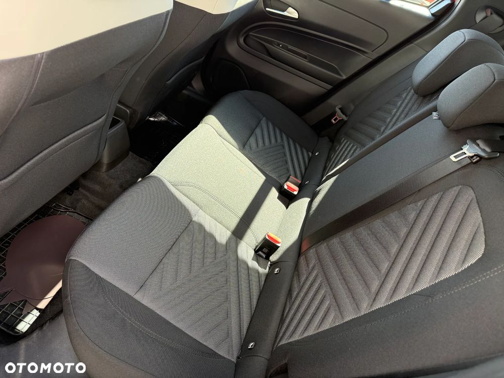 Fiat 600 1.2 Turbo Hybrid eDCT - 11