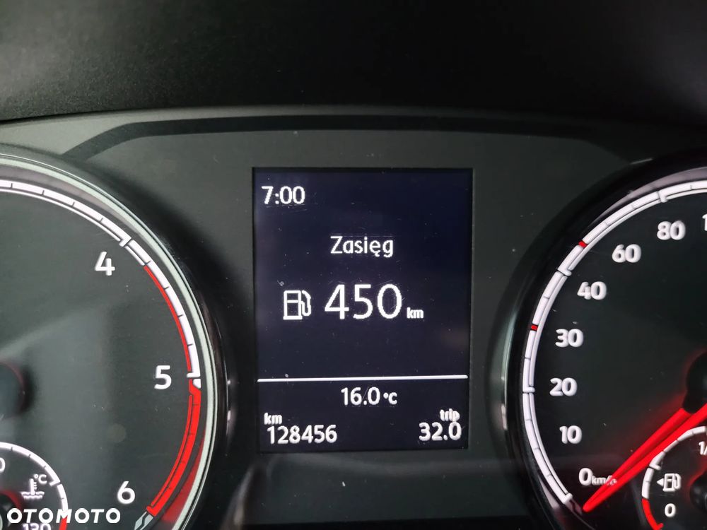 Volkswagen Transporter T6.1 - 12