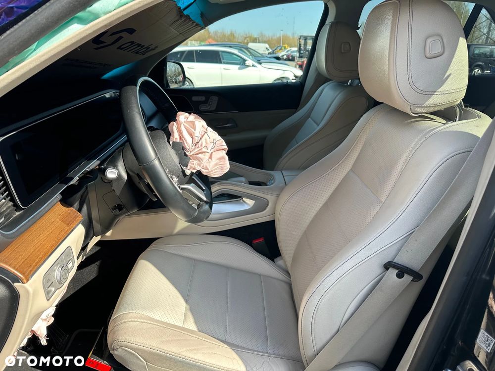 Mercedes-Benz GLE 300 d 4-Matic - 11