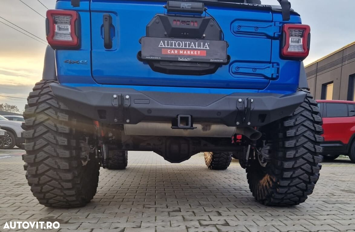 Jeep Wrangler - 11