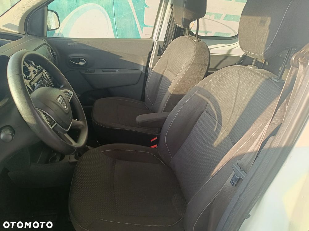 Dacia Dokker 1.5 Blue dCi Laureate - 11