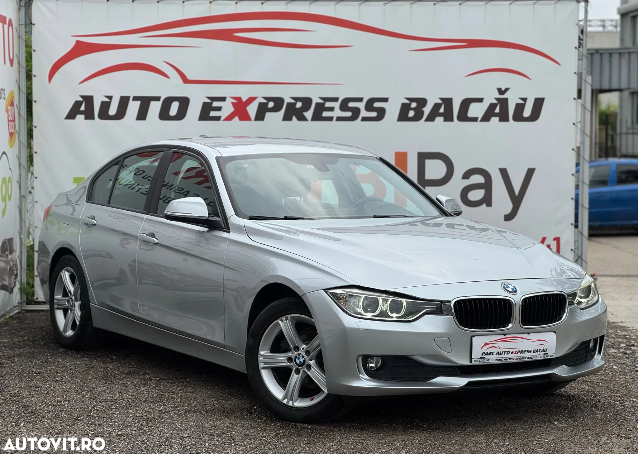 BMW Seria 3 318d Touring Aut. - 2