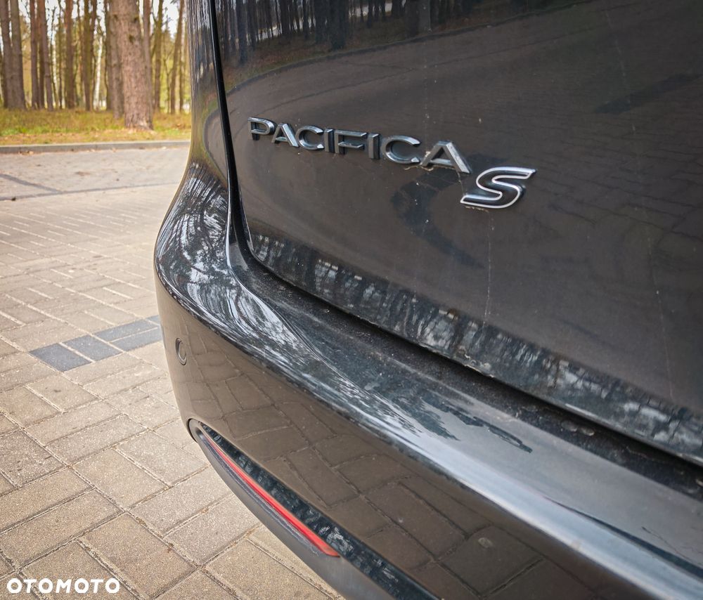 Chrysler Pacifica - 7