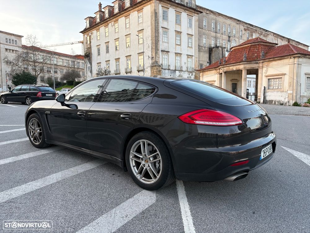 Porsche Panamera 3.0 V6 - 6