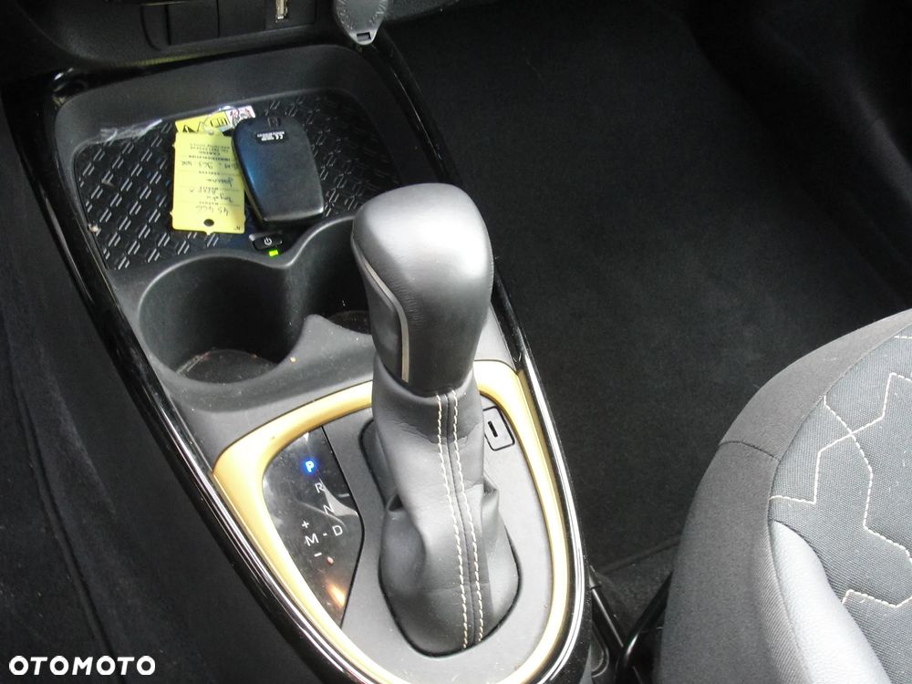 Toyota Aygo X x-shift x-clusive Style Selection - 16