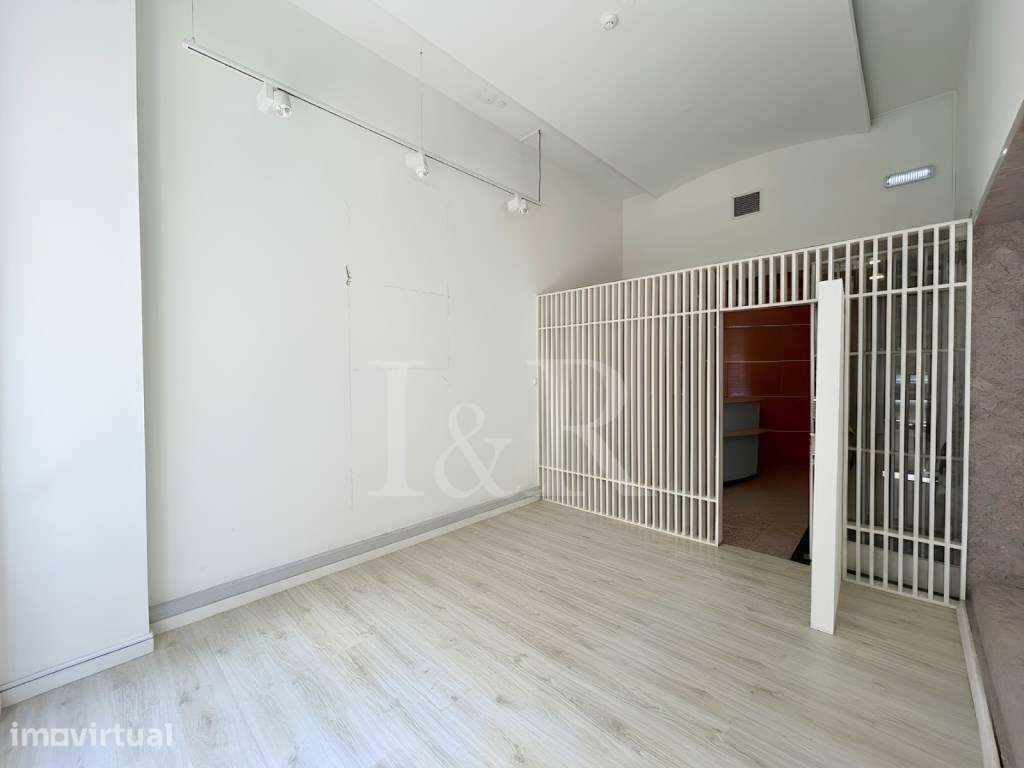 Loja de 20m2 com montra para arrendar no Chiado, Lisboa - Grande imagem: 4/13