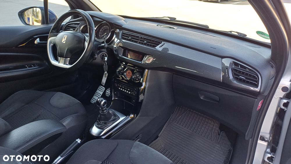 Citroën DS3 1.6 THP Ultra Prestige - 10