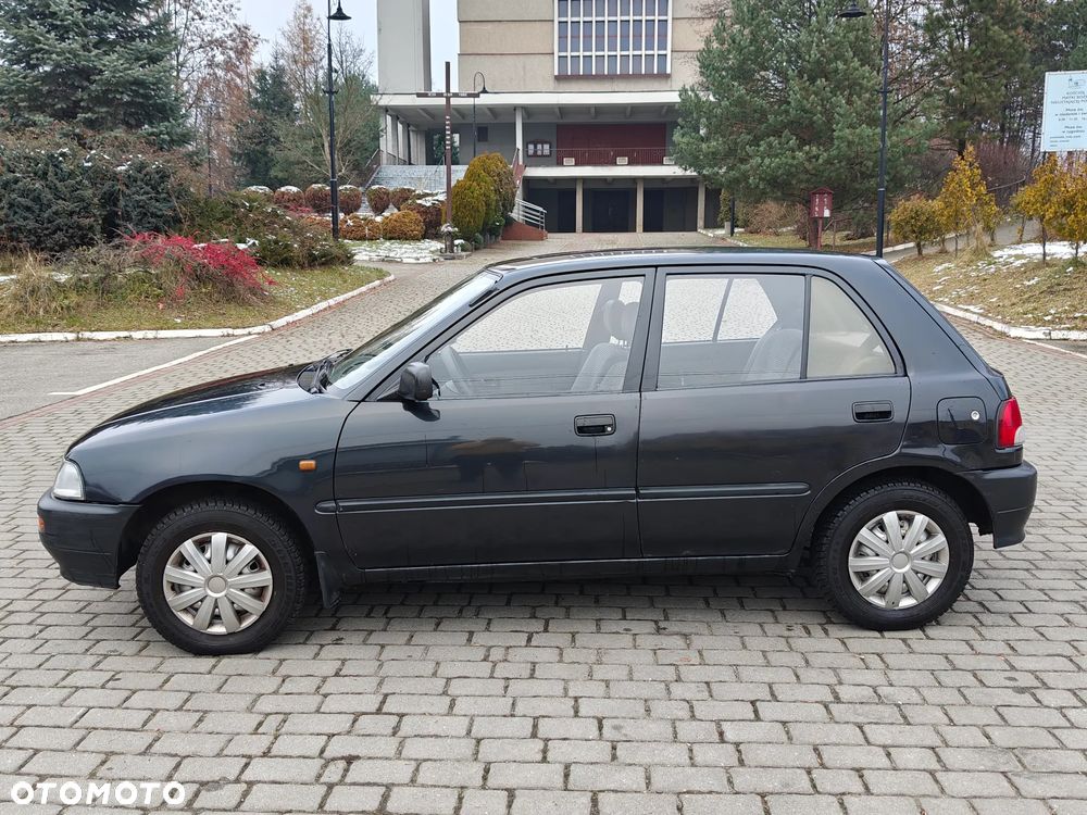 Daihatsu Charade - 11