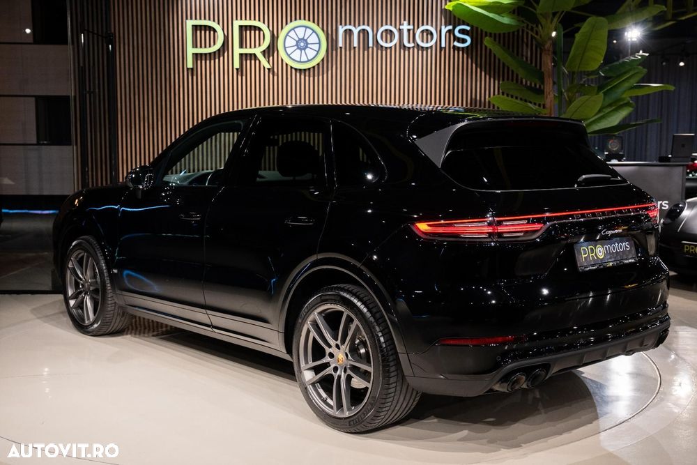 Porsche Cayenne Standard - 8