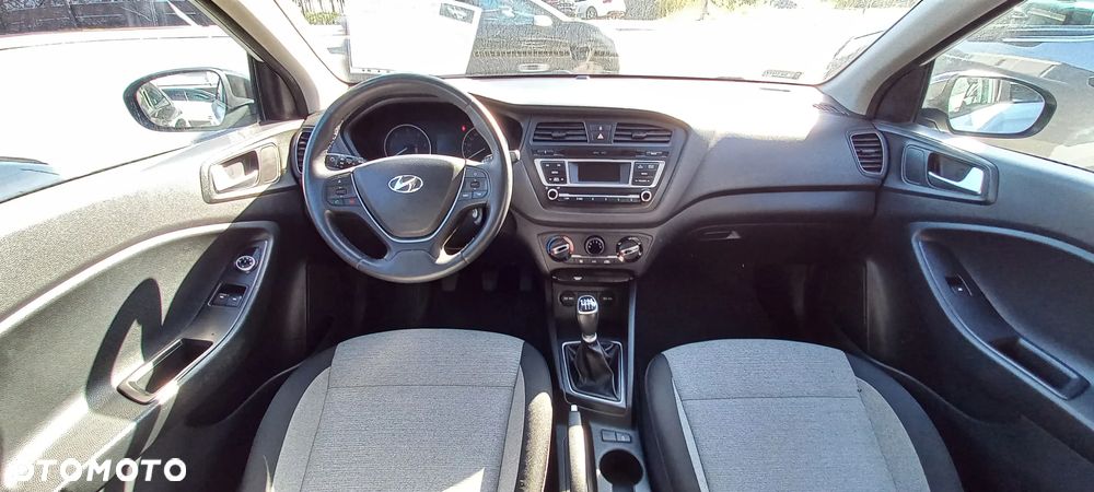 Hyundai i20 1.1 CRDi Comfort - 12