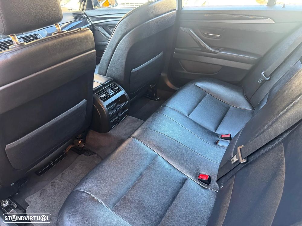 BMW 520 d Line Luxury - 14