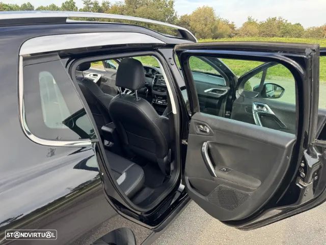 Peugeot 2008 1.6 e-HDi Allure - 13