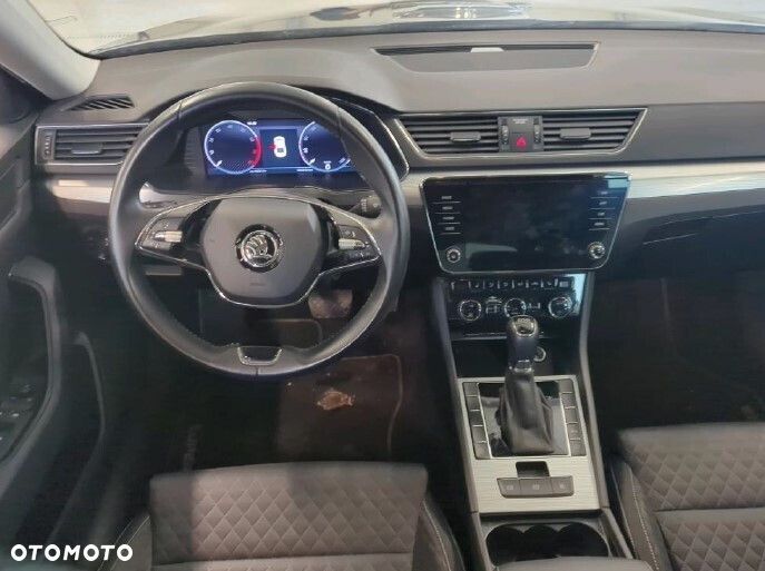 Skoda Superb 1.5 TSI Ambition DSG - 2