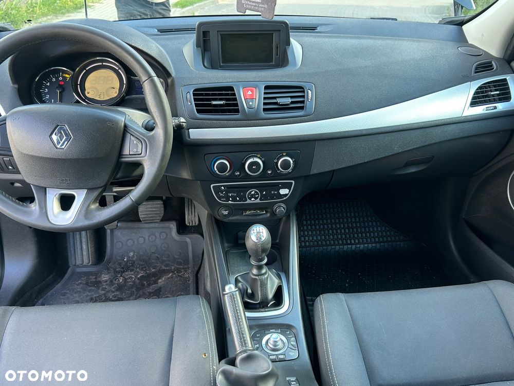 Renault Megane - 11