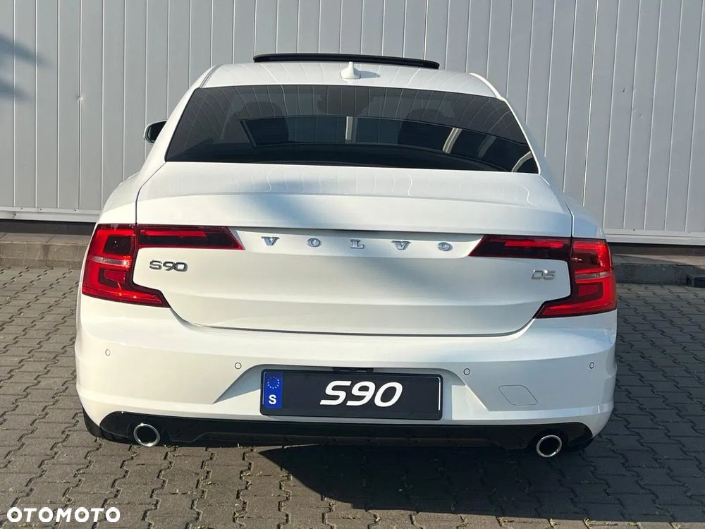Volvo S90 - 14