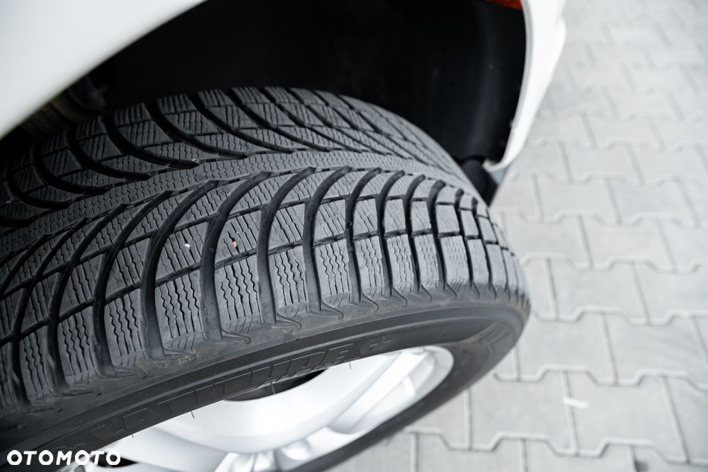 Porsche Cayenne - 27