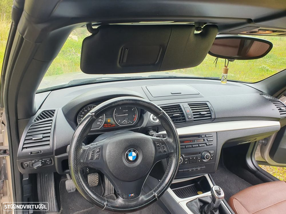 BMW 120 d Cabrio Limited Edition Lifestyle - 12
