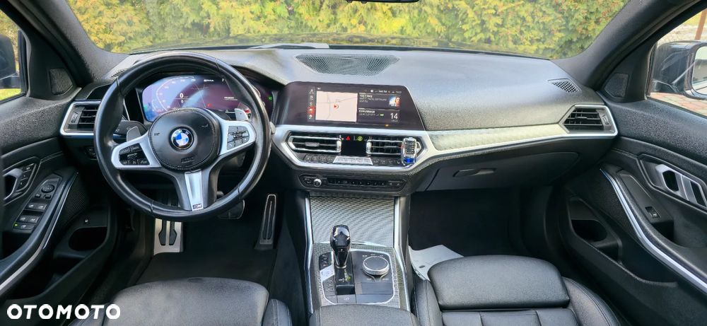 BMW Seria 3 330e M Sport - 10