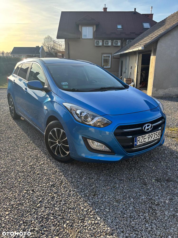Hyundai i30 1.6 CRDI DCT Style - 4