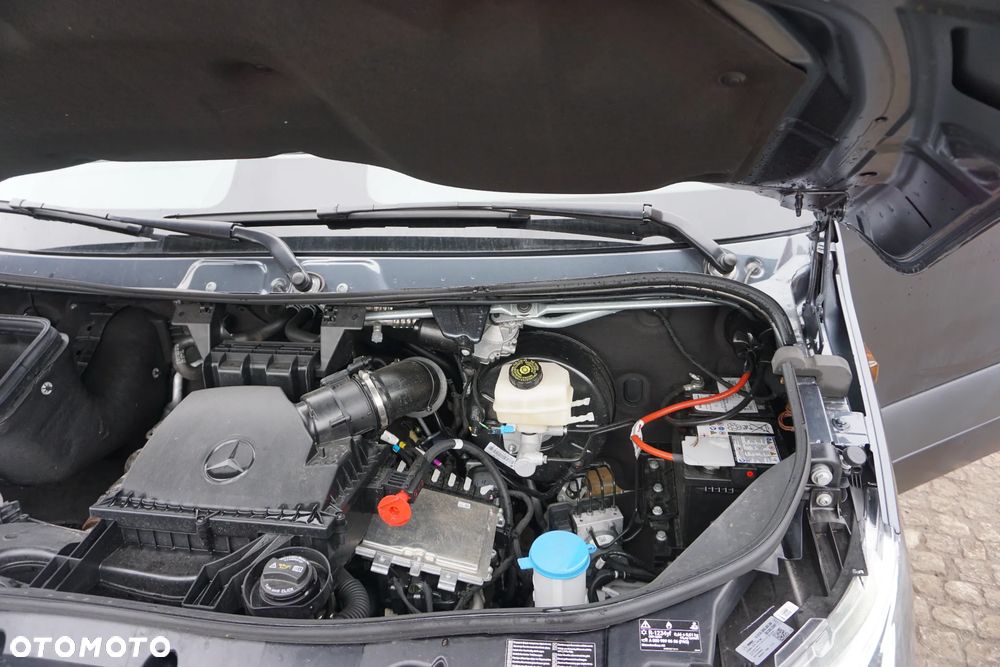 Mercedes-Benz Sprinter - 17