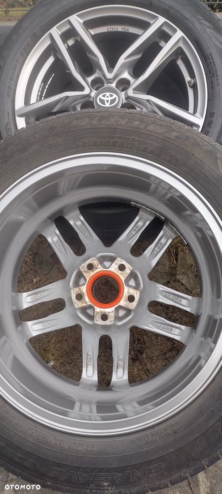 Felgi aluminiowe 17do Toyoty z oponami - 4