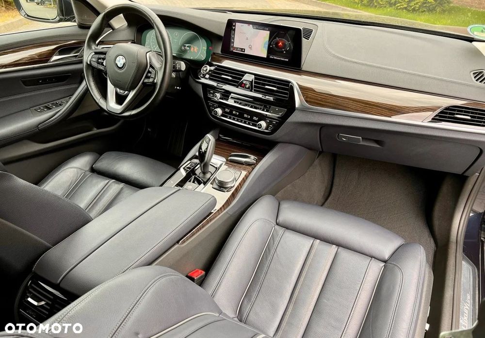 BMW Seria 5 520d M Sport Edition - 24